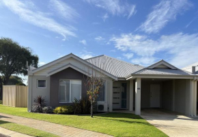 By the Beach, Broadwater